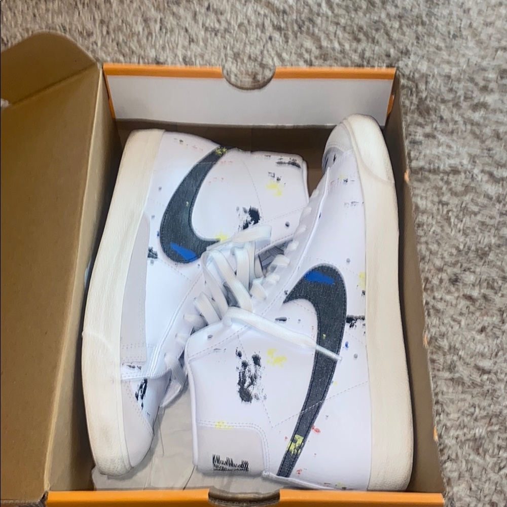 Nike White and Blue Athletic Shoes